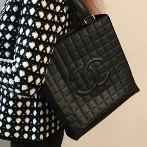 New Chanel Black Leather Small Tote Bag nsz94305